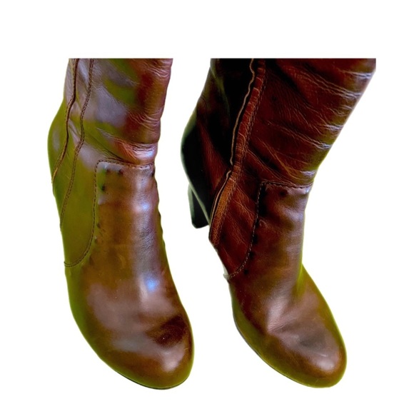 Max Studio Shoes - Max Studio Boots Distressed Brown Leather, Size 7